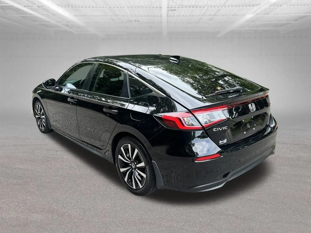 Used 2023 Black Honda EX-L image 3