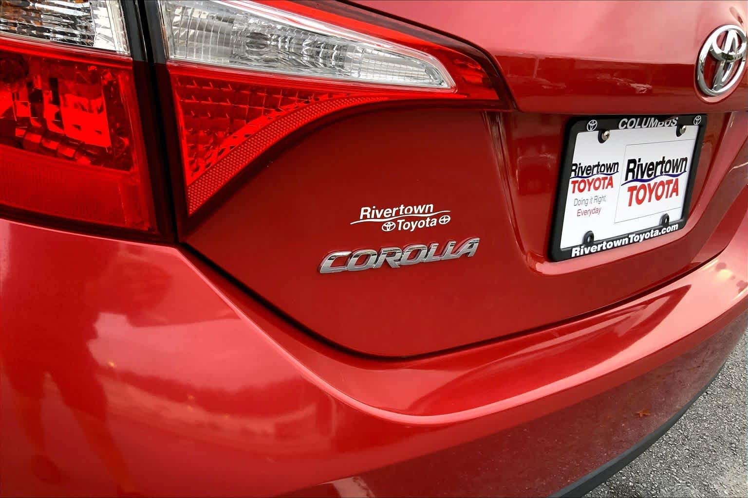 Used 2016 Barcelona Red Metallic Toyota S Plus image 33