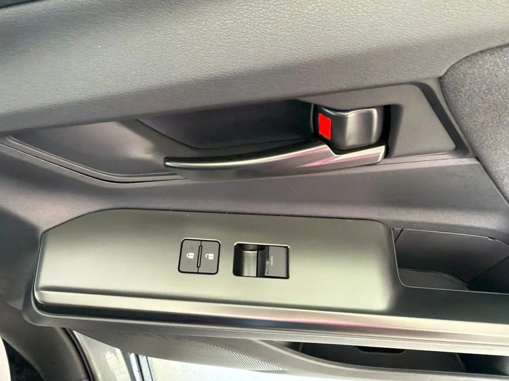 New 2026 Overcast Toyota  SE image 39