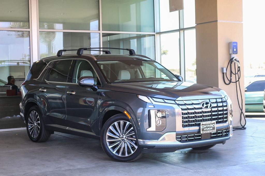 Certified Used 2025 Gray Hyundai Calligraphy image 2