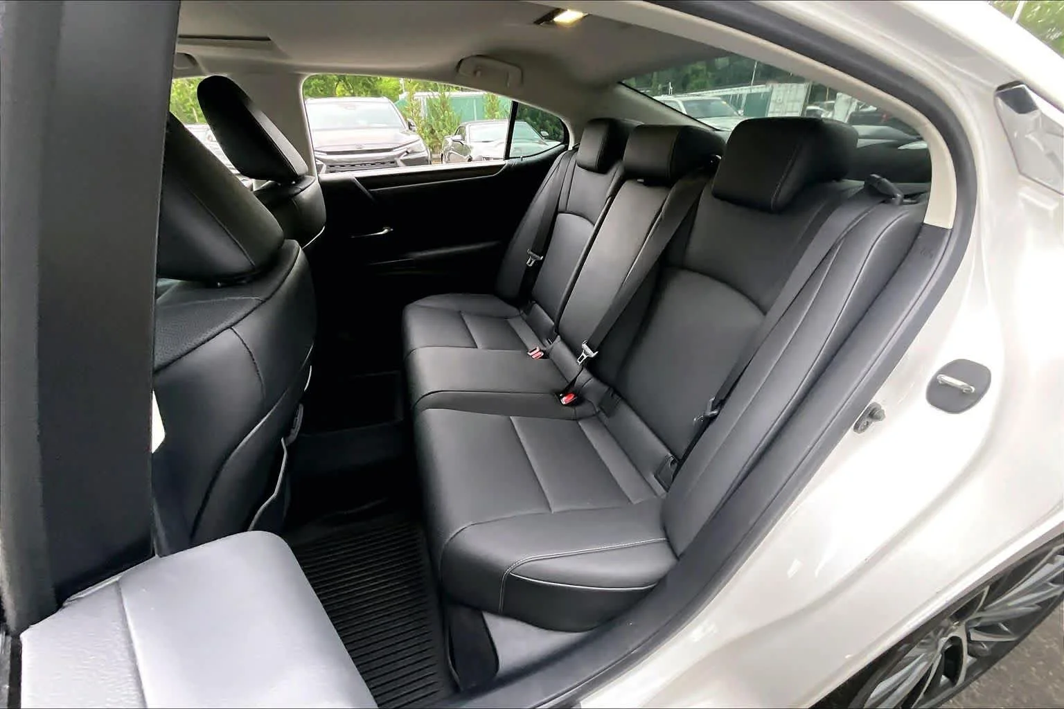 Certified Used 2022 EMINENT WHITE PEARL Lexus  image 22