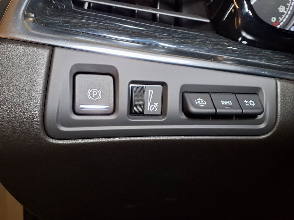 2026 Cadillac XT5 Premium Luxury - Photo 17