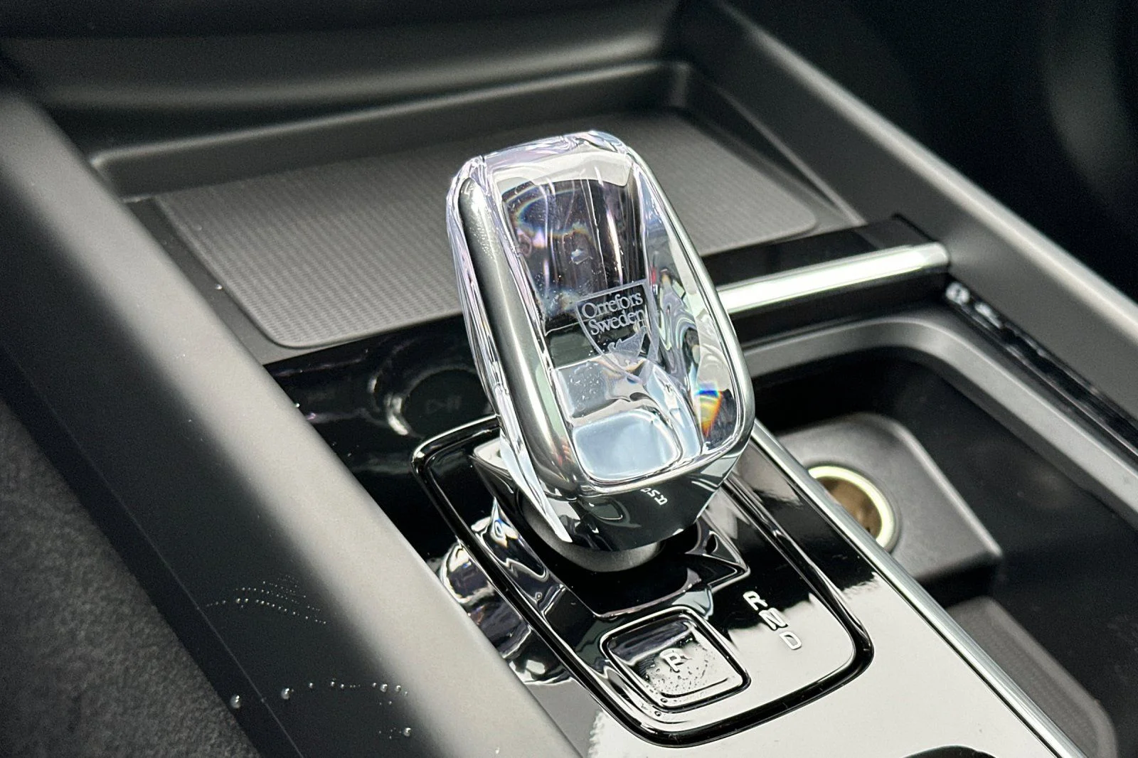 New 2026 Vapour Grey Volvo Plus image 21