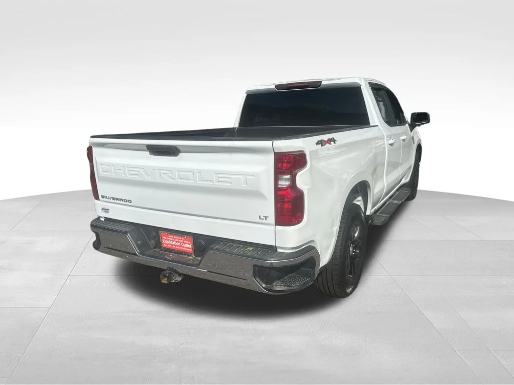 Used 2020 White Chevrolet LT image 23