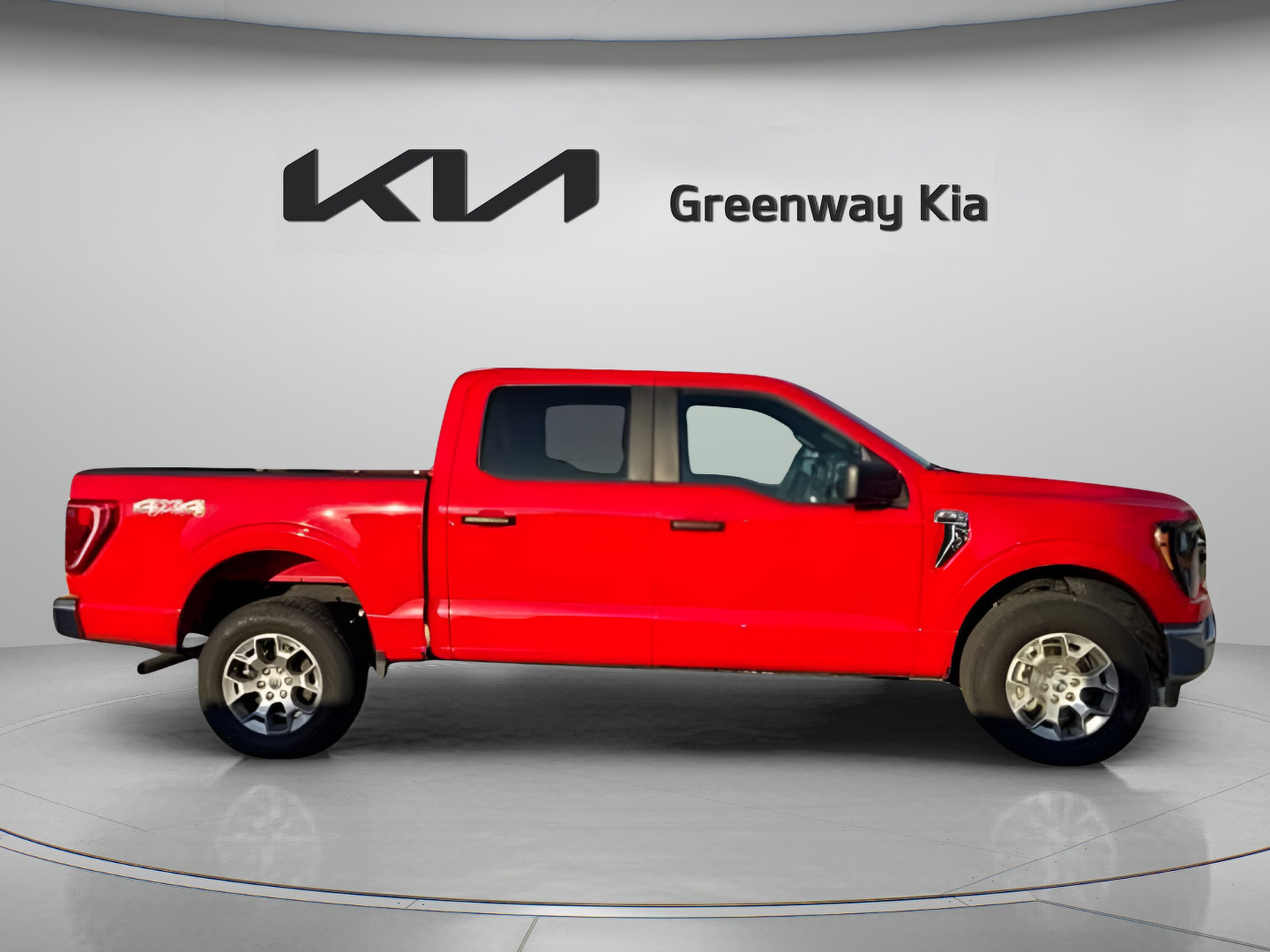 Used 2023 Race Red Ford XLT image 7