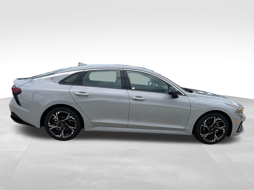Used 2025 Gray Kia GT-Line image 6