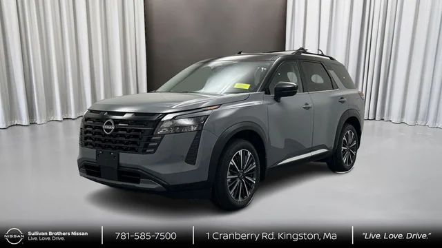 2026 Nissan Pathfinder Platinum 4WD's photo