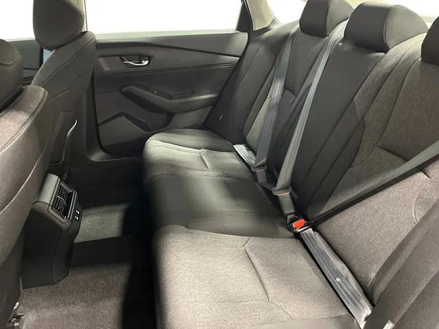 2025 Honda Accord SE - Photo 23