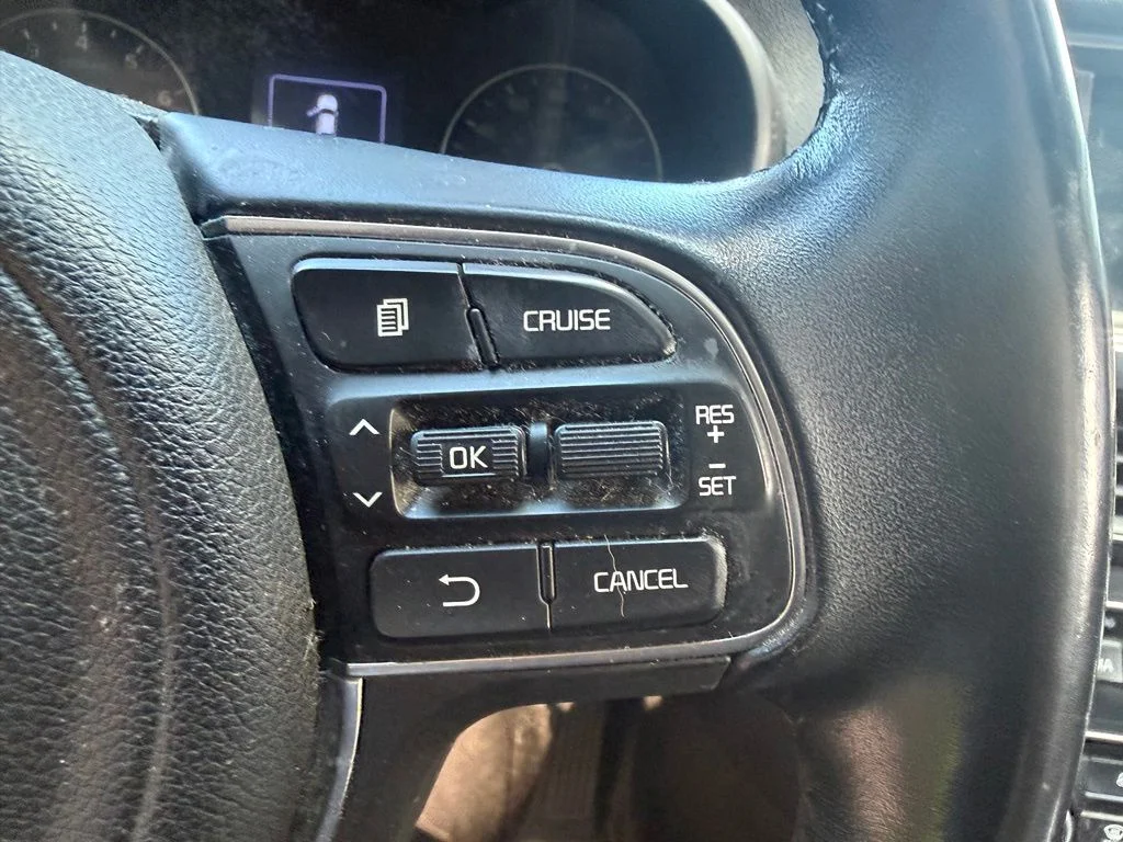 Used 2018 Sparkling Silver Kia EX image 15