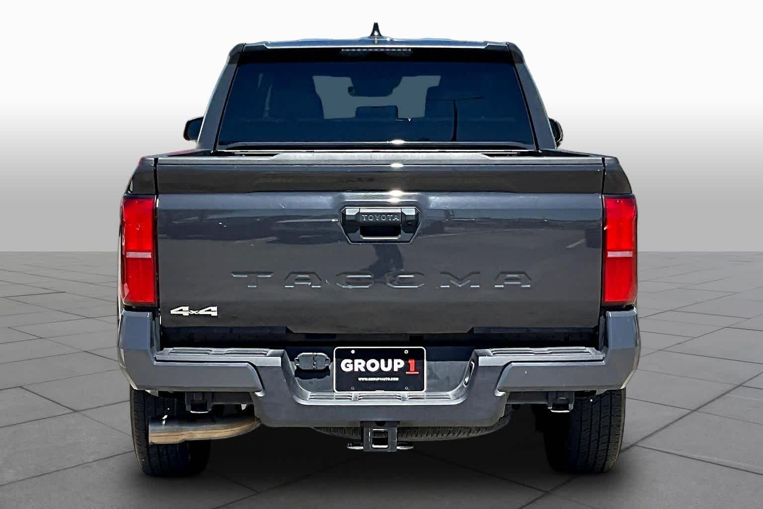 Used 2025 Underground Toyota SR5 image 5