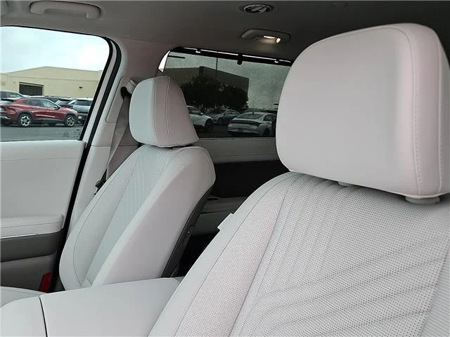 New 2026 Creamy White Pearl Hyundai Blue SEL image 11