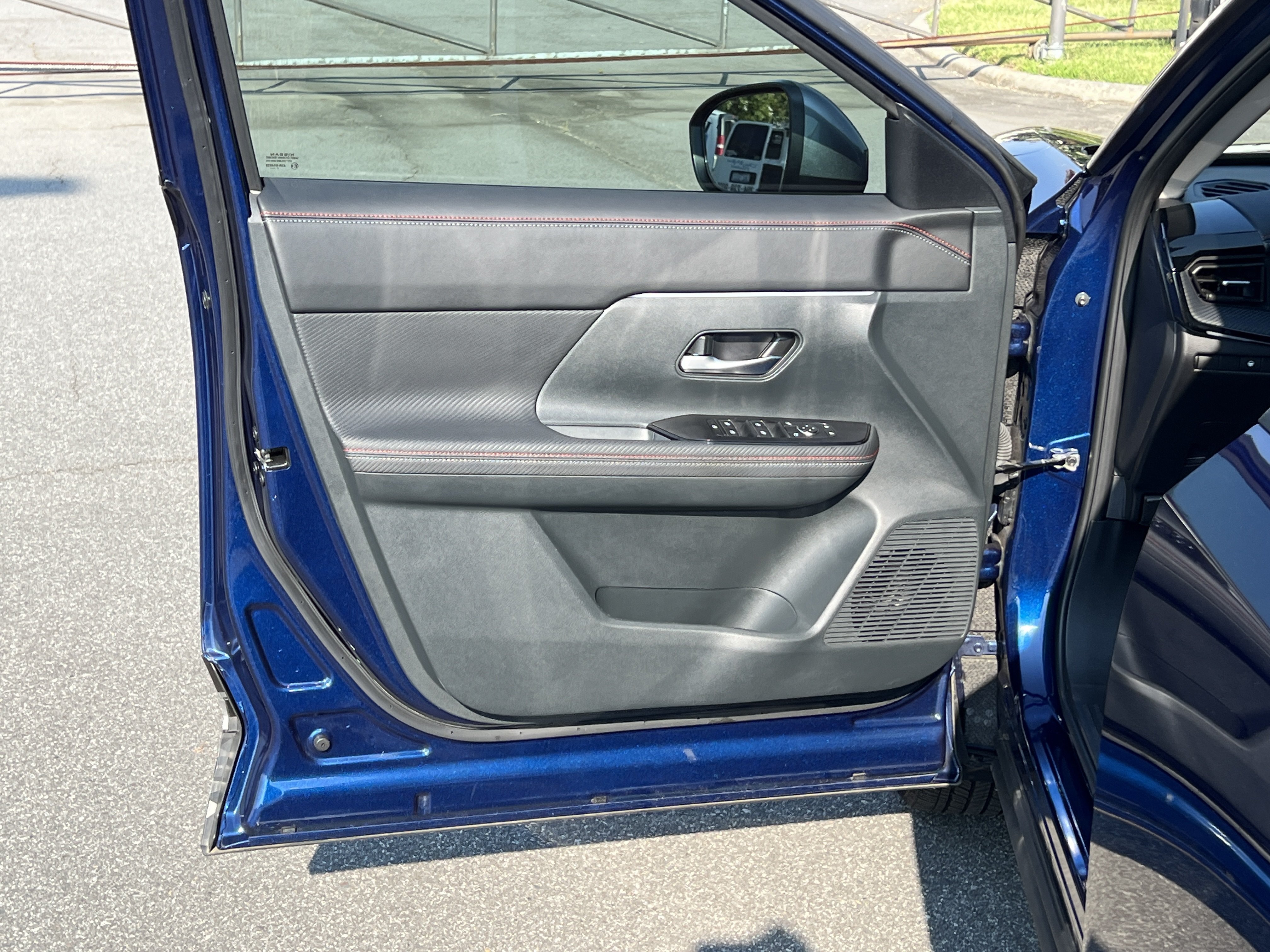 Certified Used 2025 Deep Blue Pearl/Gun Metallic Nissan SR image 19