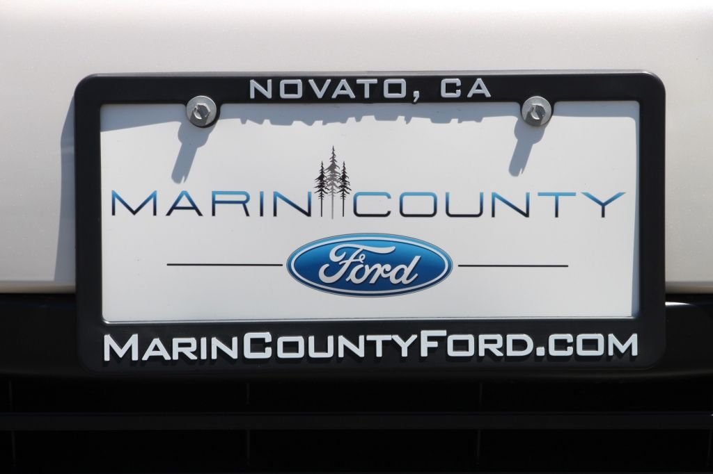 2022 Ford Escape SEL photo 5