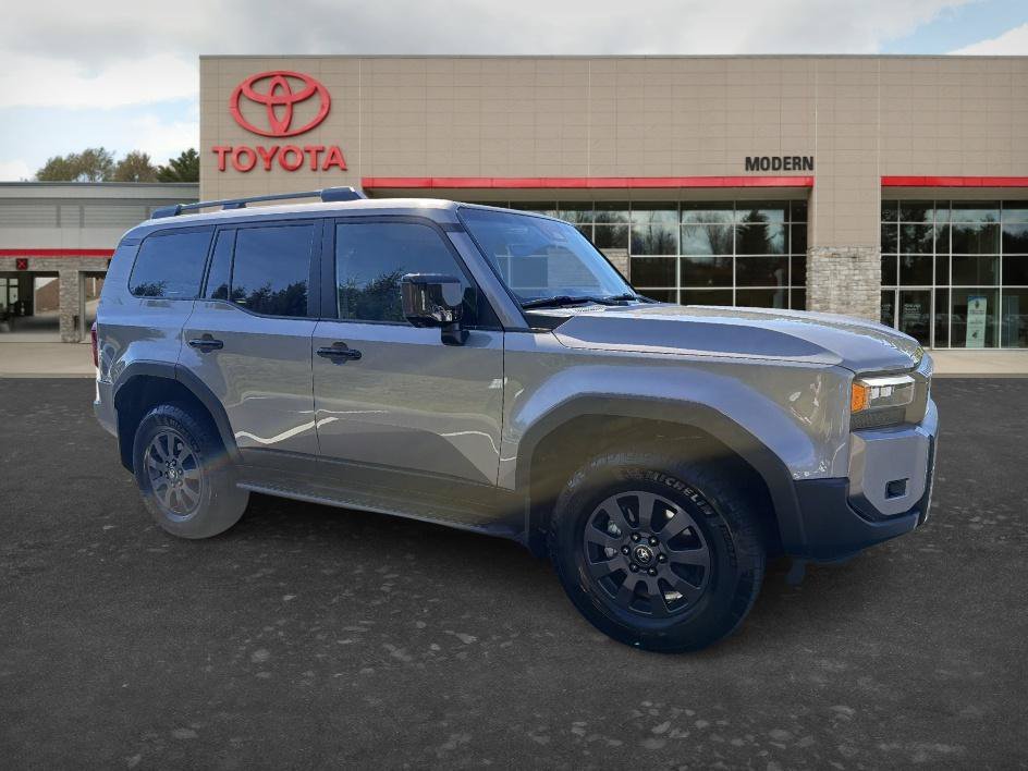 Used 2026 Meteor Shower Toyota Base image 3