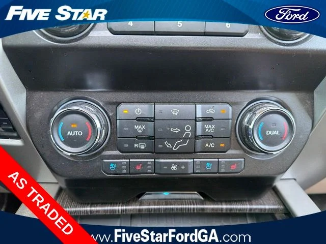 Used 2020 White Ford Lariat image 27