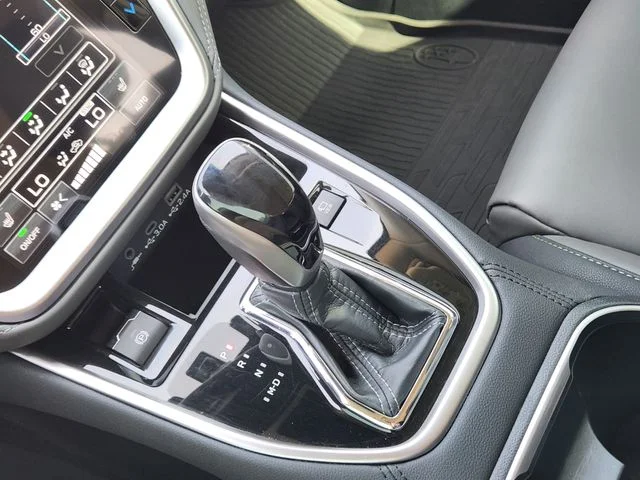 Used 2025 Gray Subaru Onyx Edition XT image 21