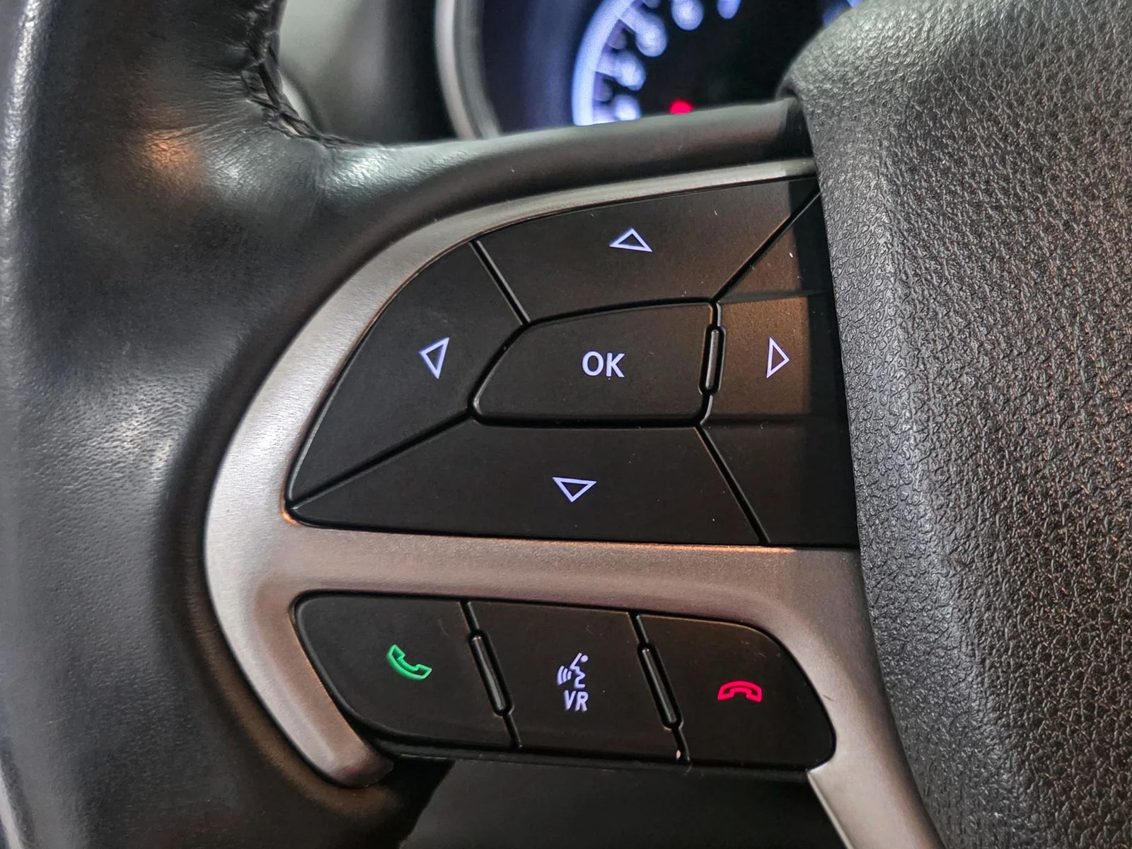 Used 2018 Red Jeep Limited image 33