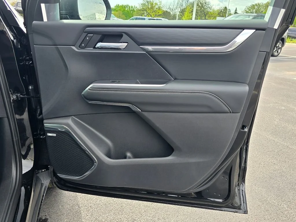 New 2026 Ebony Twilight Metallic GMC Elevation image 33