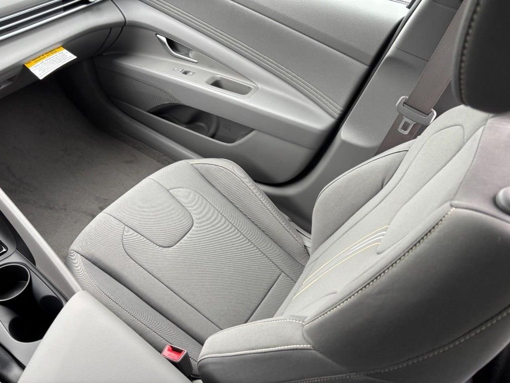 2026 Hyundai Elantra SEL Sport - Photo 10