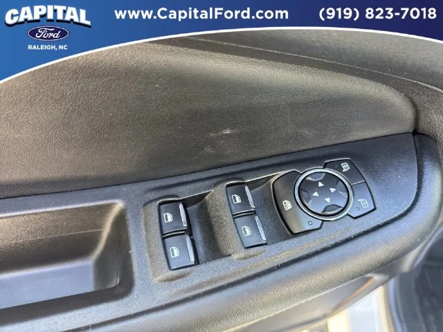 Used 2022 White Ford SEL image 21
