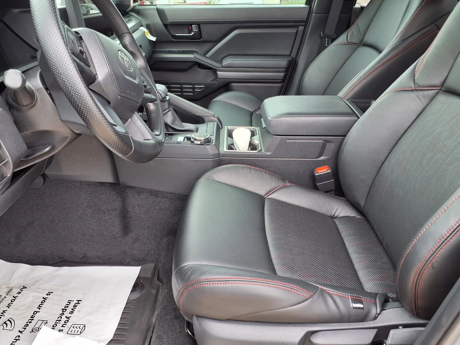 2026 Toyota Tacoma SR5 - Photo 11