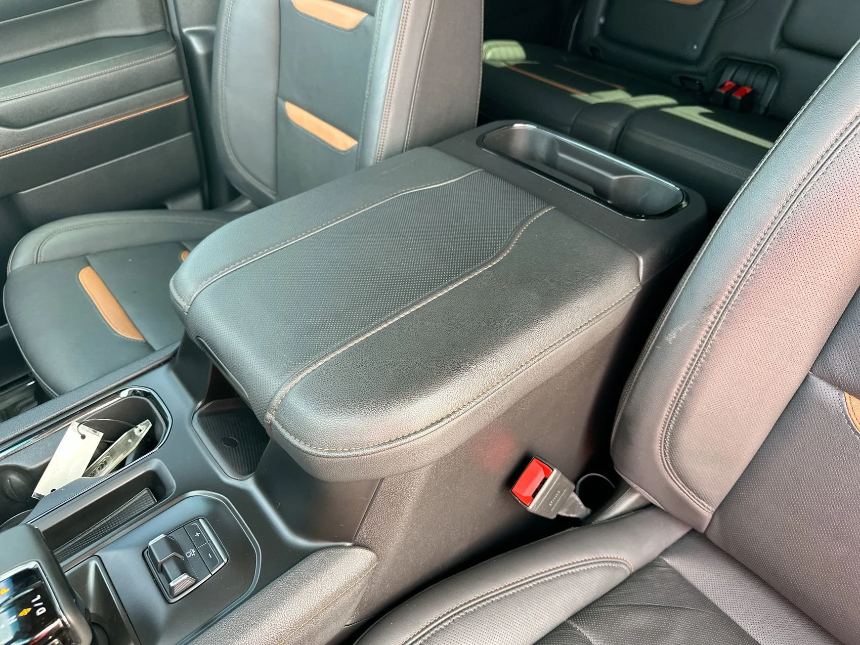 Used 2024 Onyx Black GMC AT4 image 21