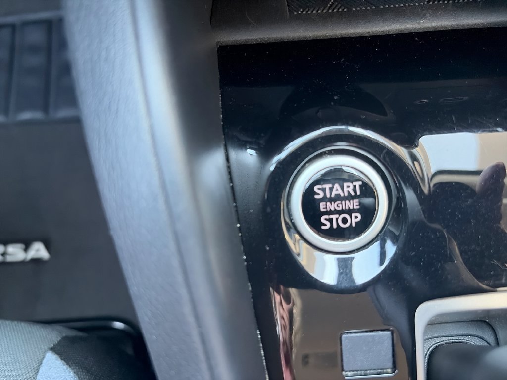 2025 Nissan Versa Sedan SV - Photo 17
