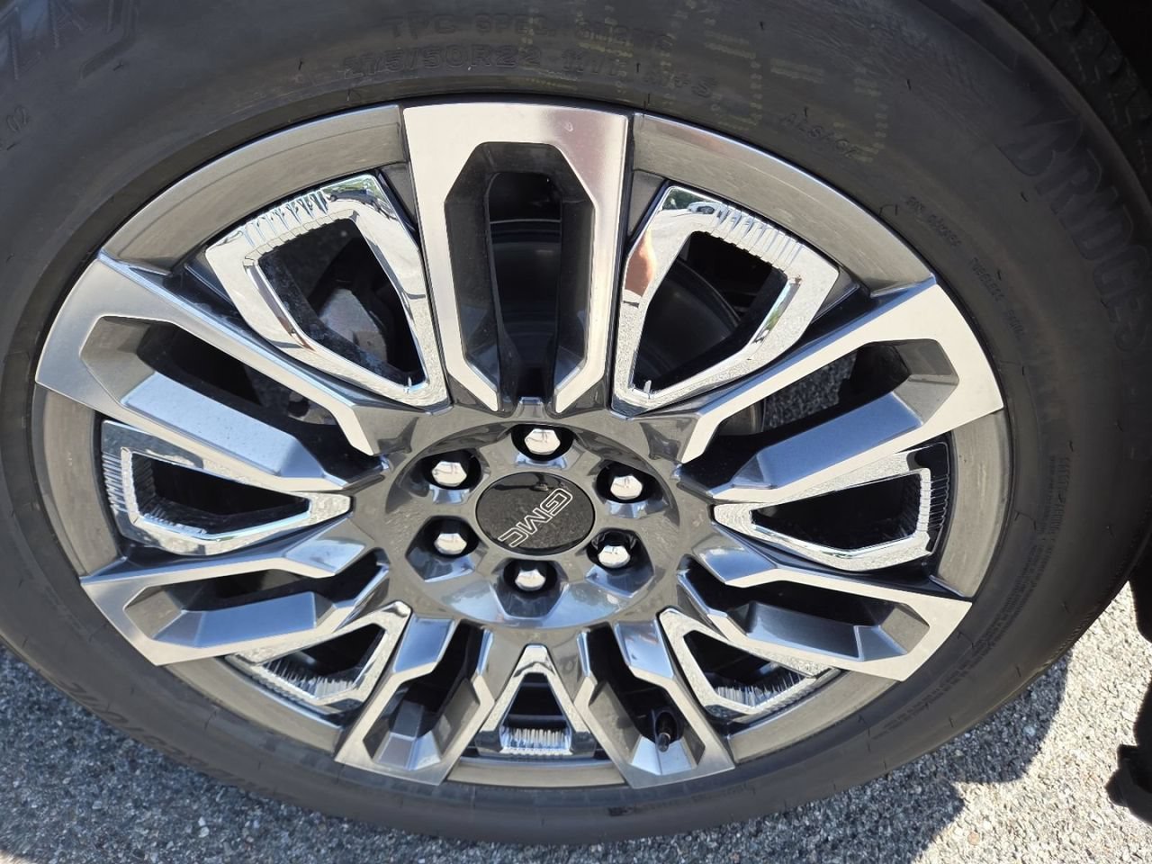 New 2026 Onyx Black GMC Denali Ultimate image 17