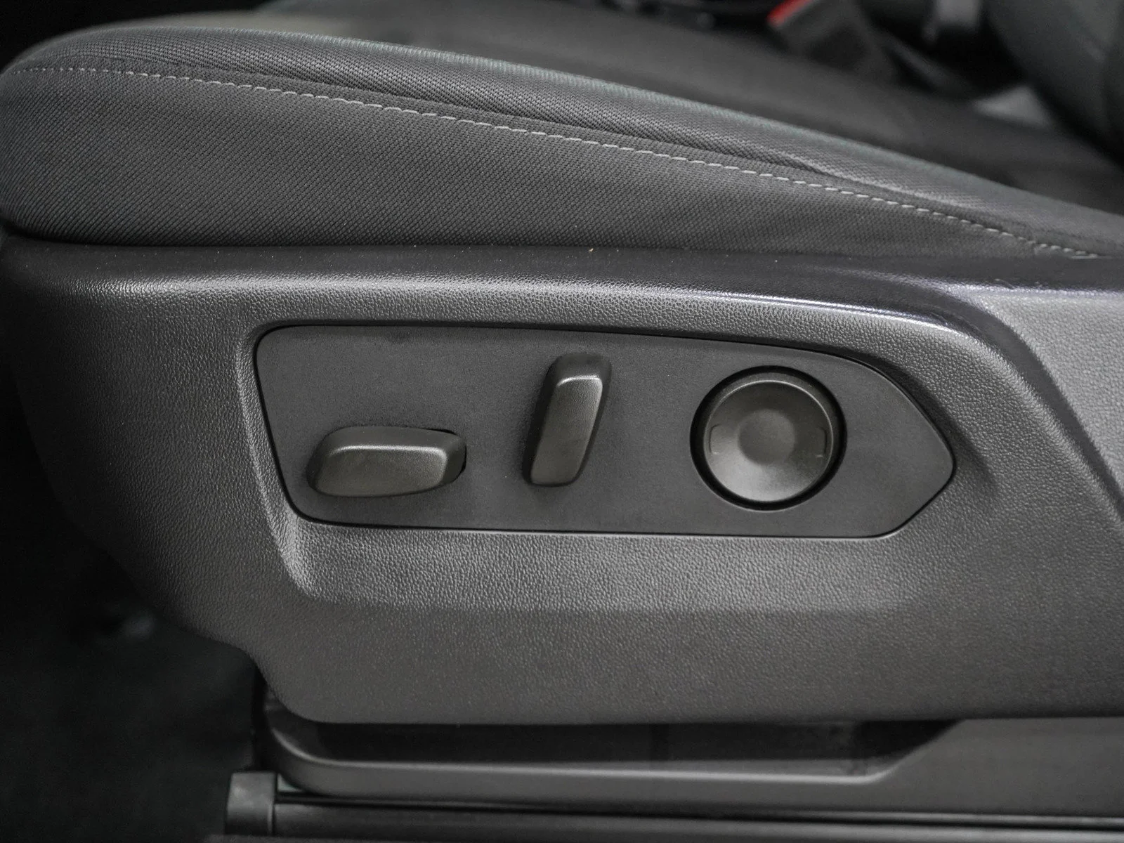 Used 2024 Slate Gray Metallic Chevrolet RST image 25