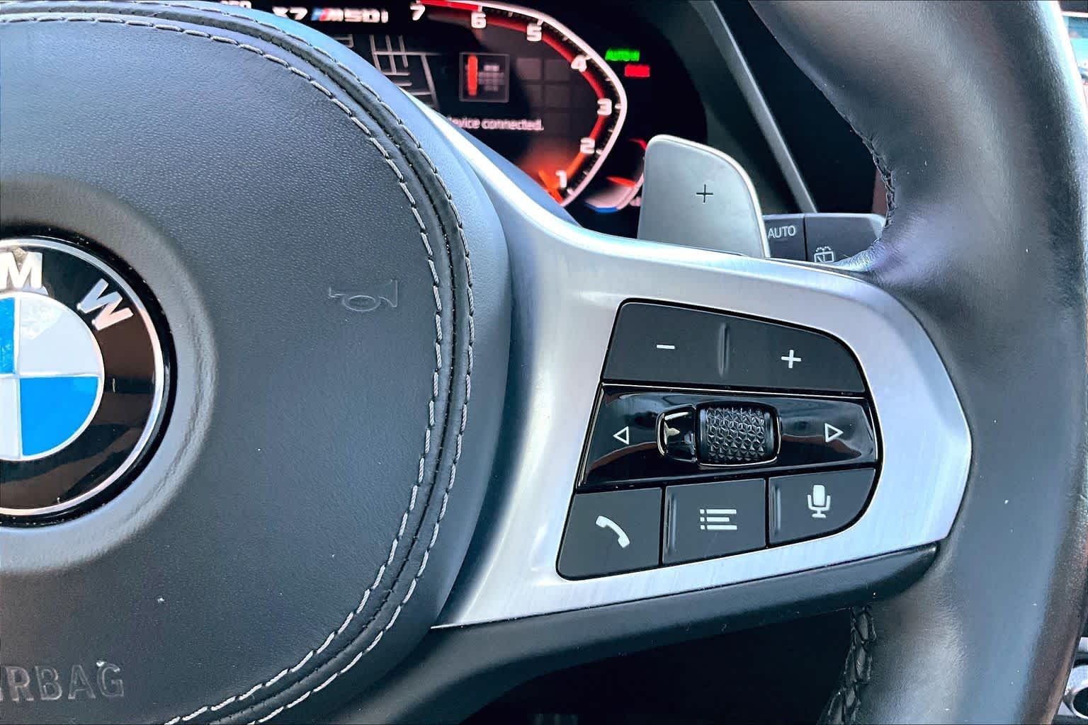 Used 2021 Black Sapphire Metallic BMW M50i image 23