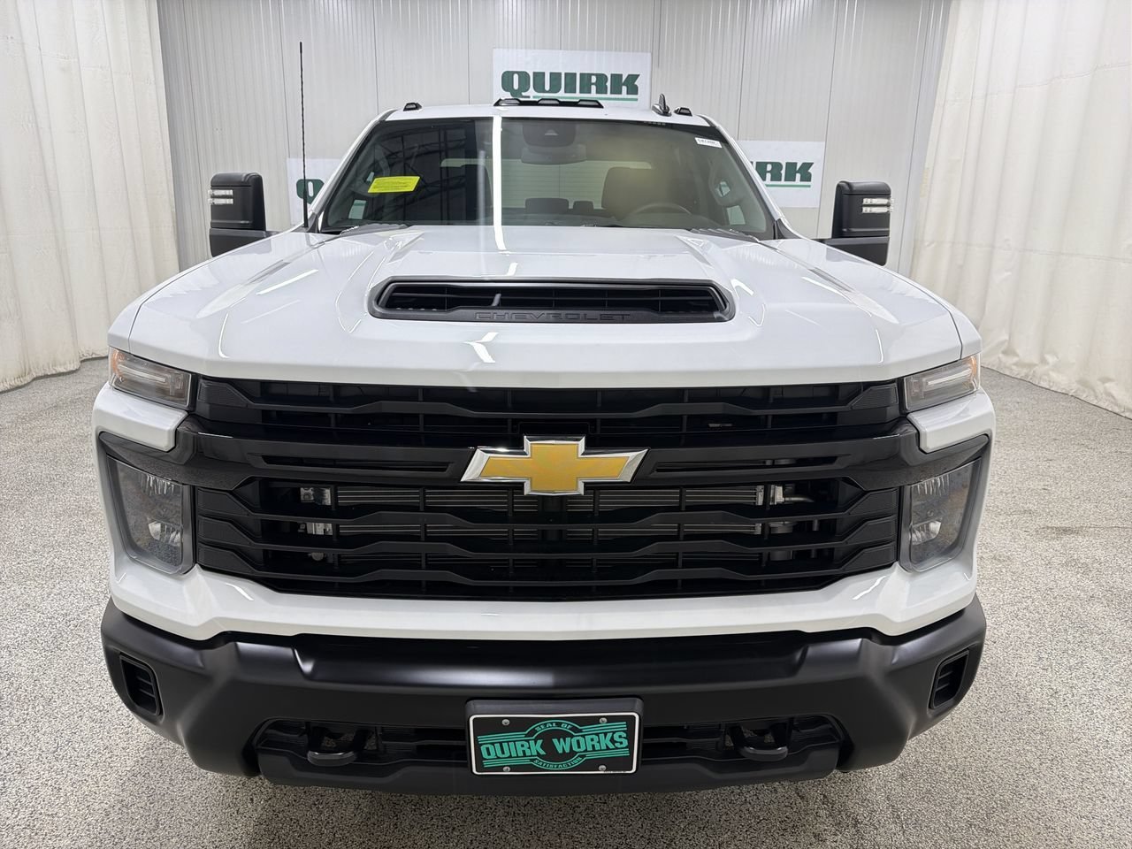 New 2026 Summit White Chevrolet WT image 2