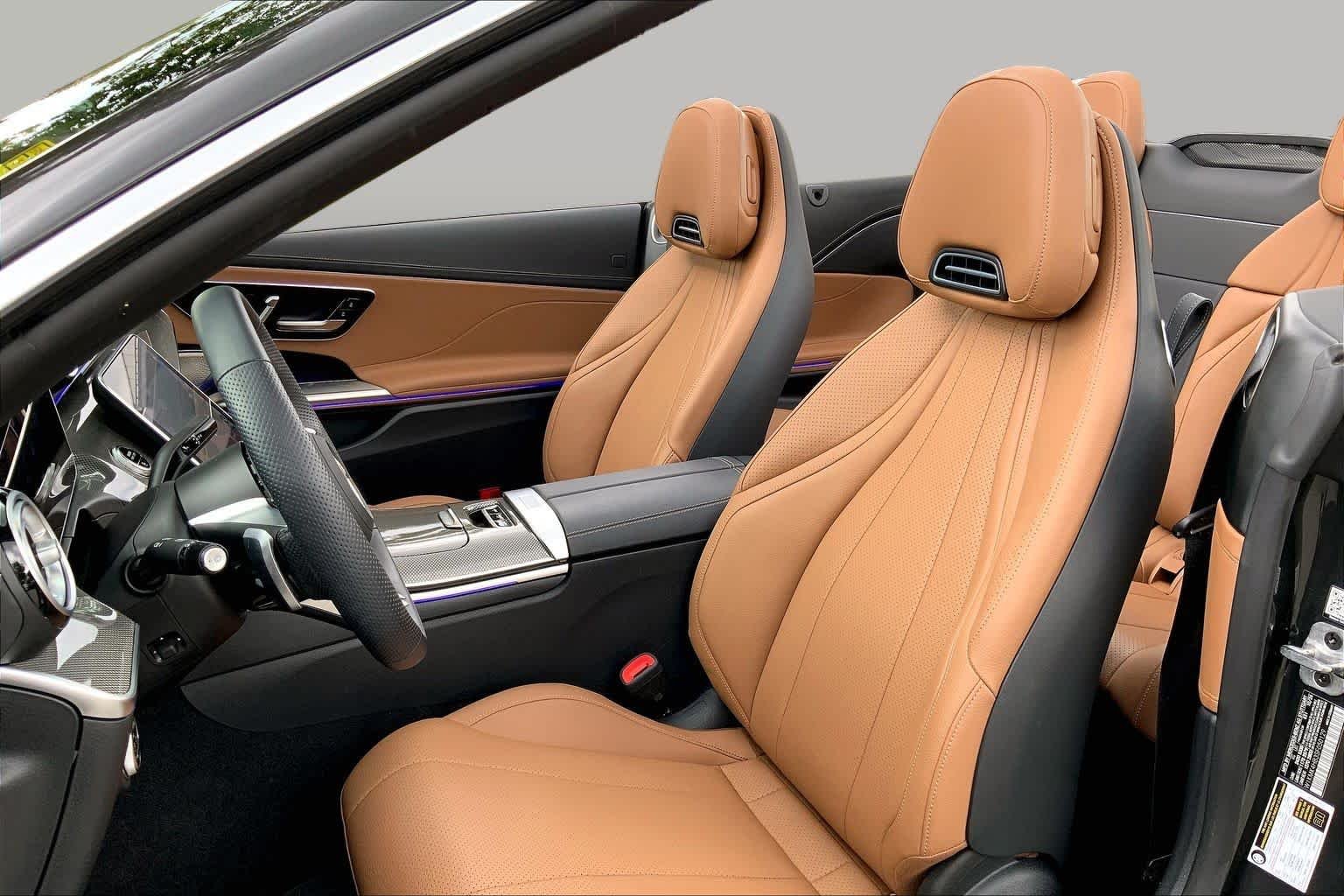 Certified Pre-Owned 2025 Mercedes-Benz CLE 300