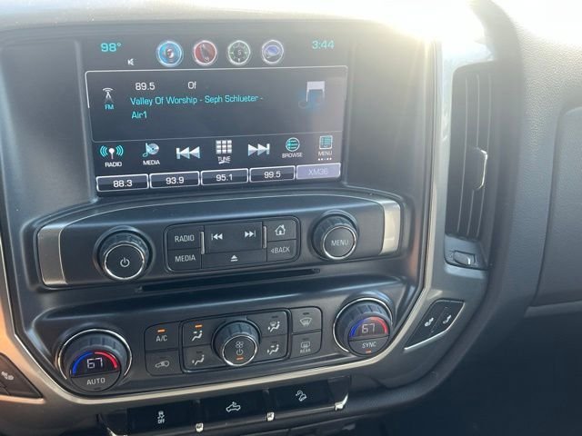 Used 2018 White Chevrolet LT image 11