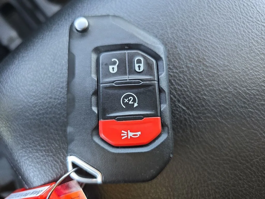 Used 2024 Gray Jeep Sport S image 12