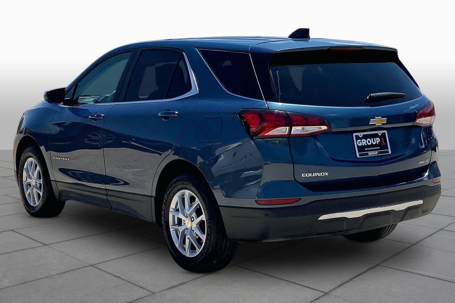 Used 2024 Lakeshore Blue Metallic Chevrolet LT image 12