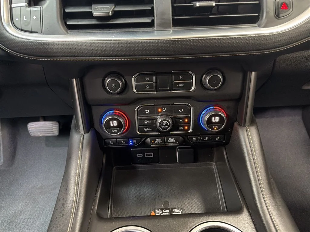 Used 2023 White Chevrolet Premier image 23