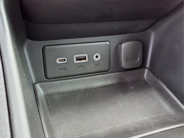 Used 2024 Black GMC SLE image 25