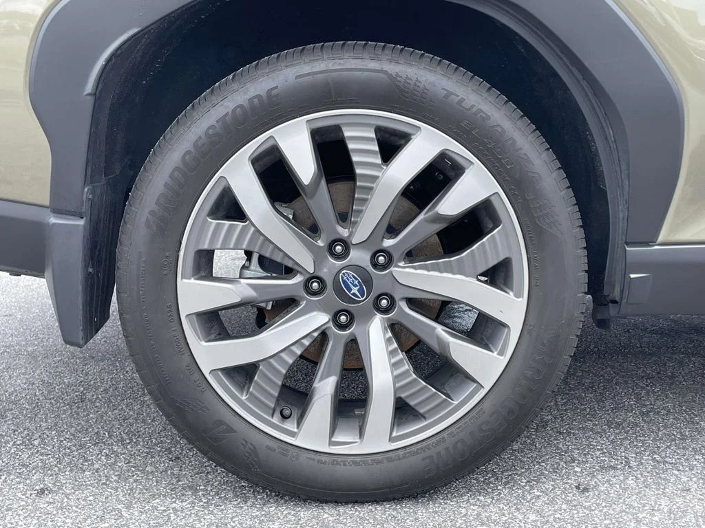 2025 Subaru Forester Touring - Photo 30