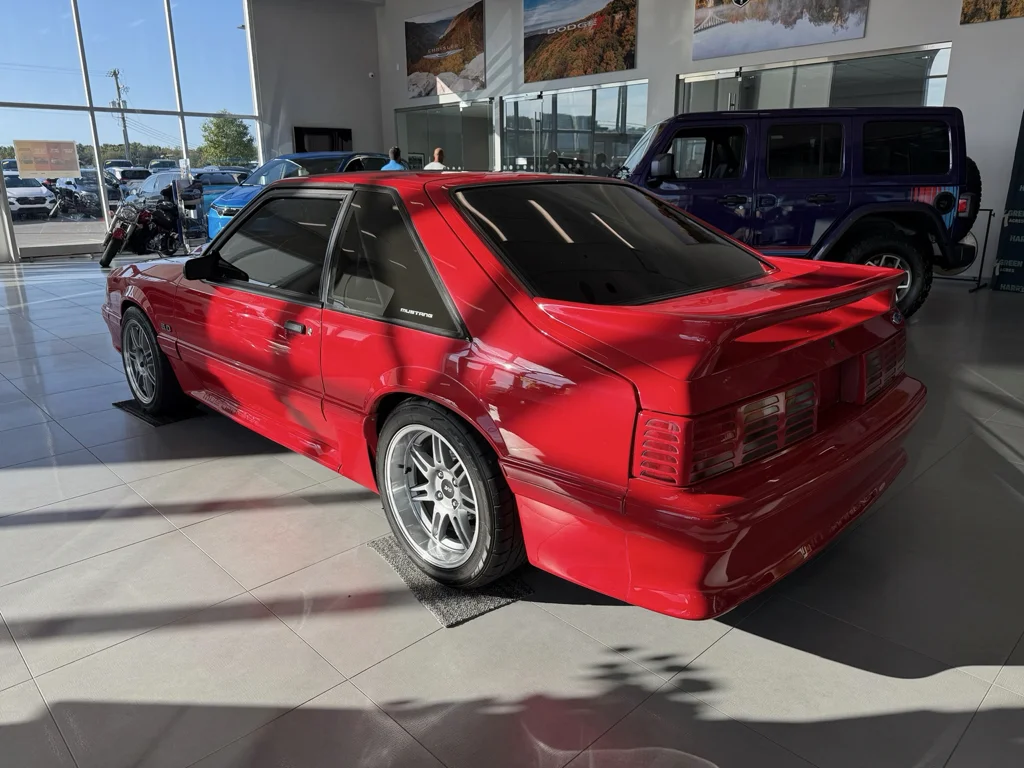 Used 1991 Red Ford GT image 5