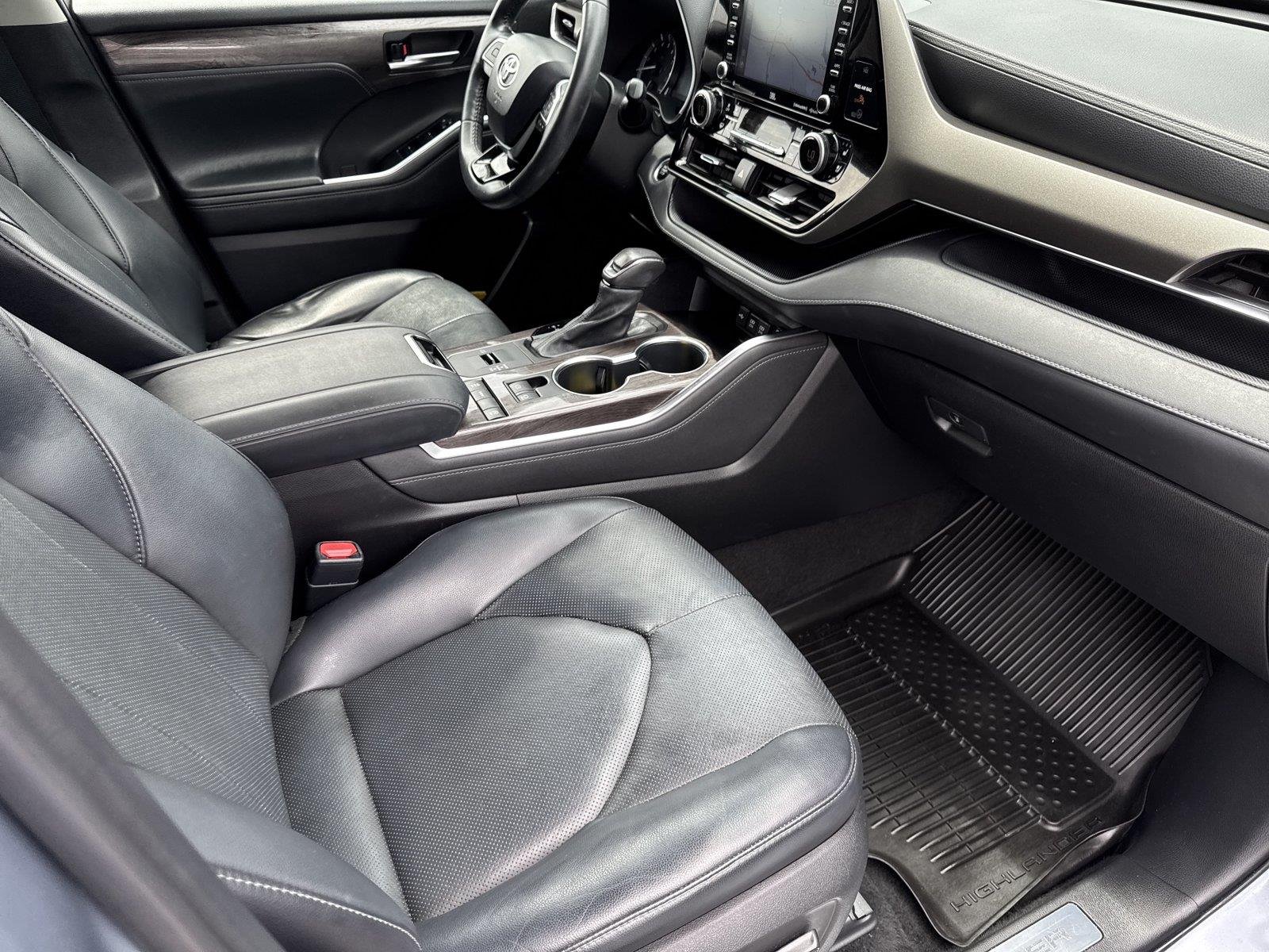 Used 2021 Moondust Toyota Limited image 37