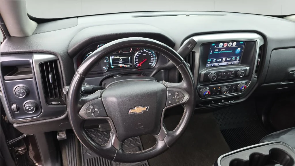 Used 2016 AUTUMN BRONZE METALLIC Chevrolet LT image 18