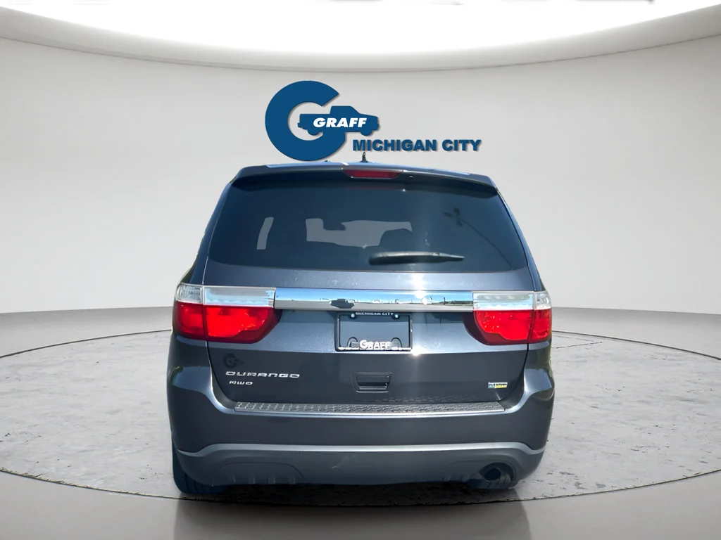 Used 2013 Gray Dodge SXT image 4