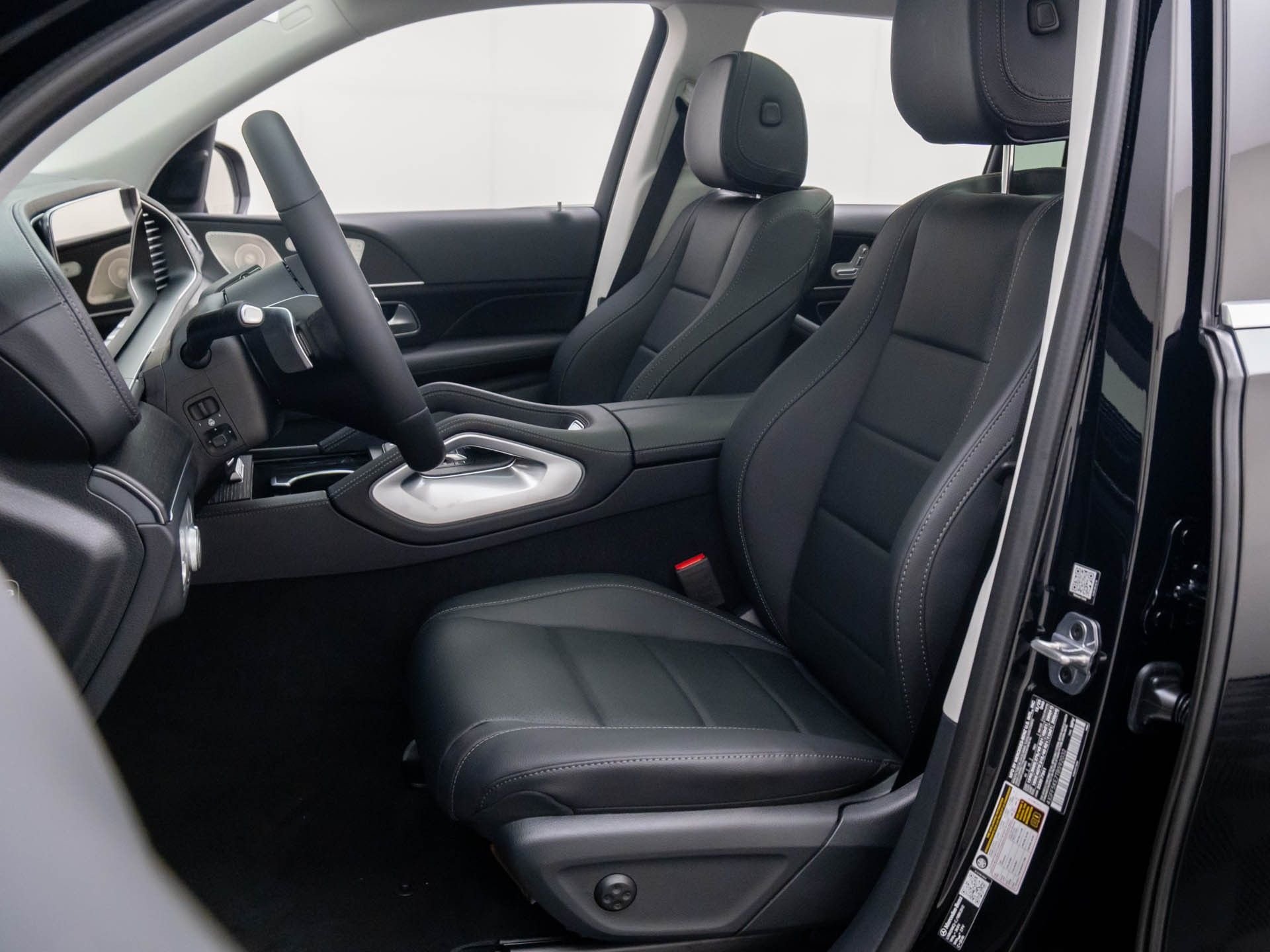 New 2026 Black Mercedes-Benz GLS 450 image 18