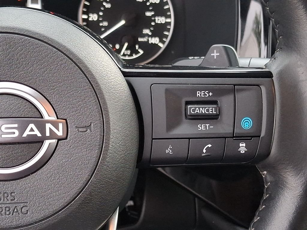 Used 2025 Silver Nissan SL image 25