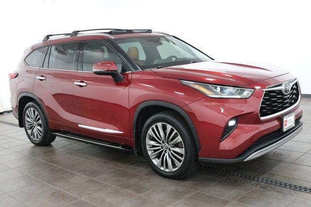 Certified Used 2021 RUBY FLARE PEARL Toyota  image 8