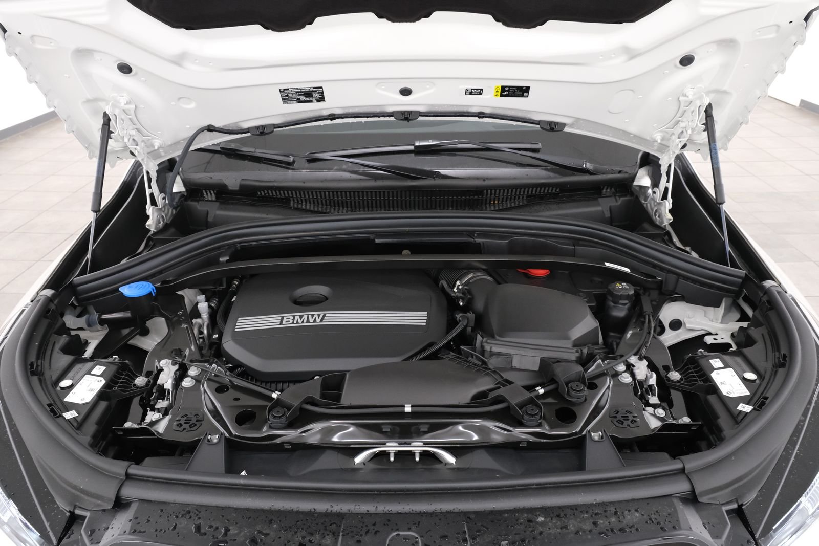 New 2027 Alpine White BMW xDrive28i image 41