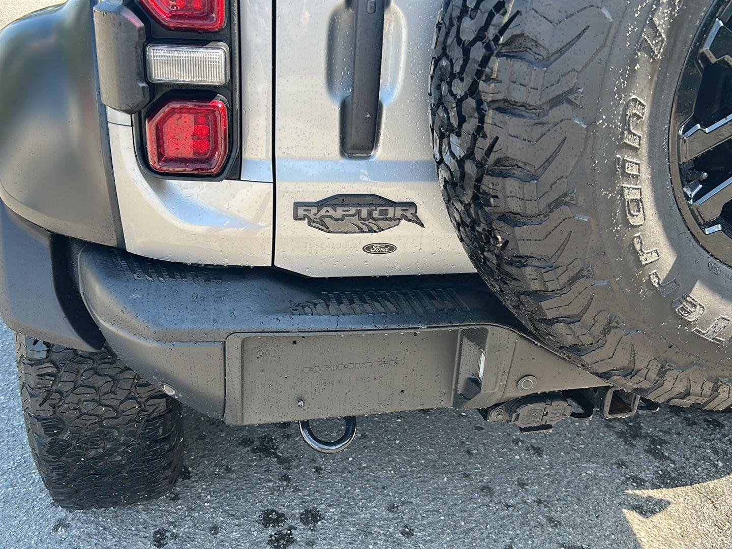 Used 2023 Iconic Silver Metallic Ford Raptor image 4