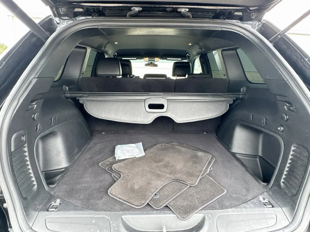 Used 2021 Black Jeep Laredo X image 28