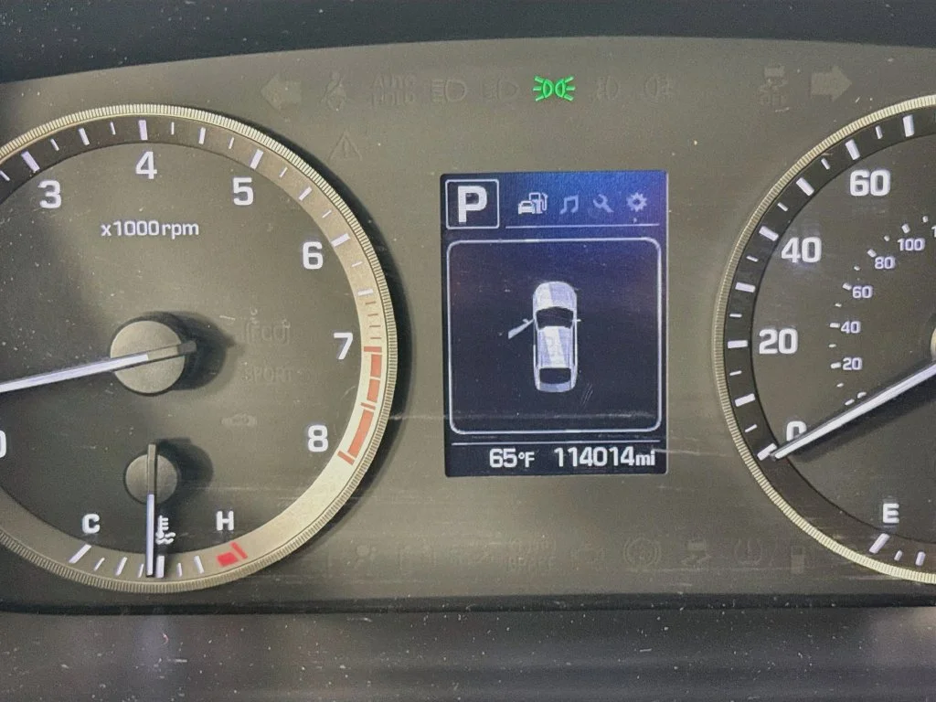 Used 2017 Quartz White Pearl Hyundai SE image 15