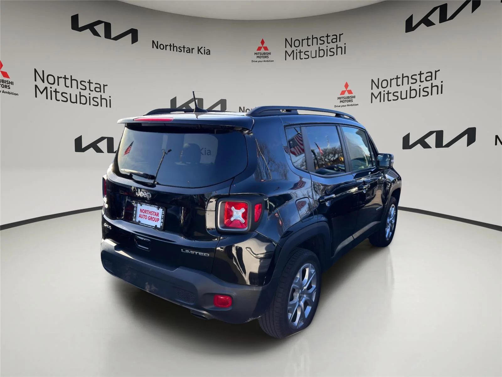 Used 2019 Black Clearcoat Jeep Limited image 4